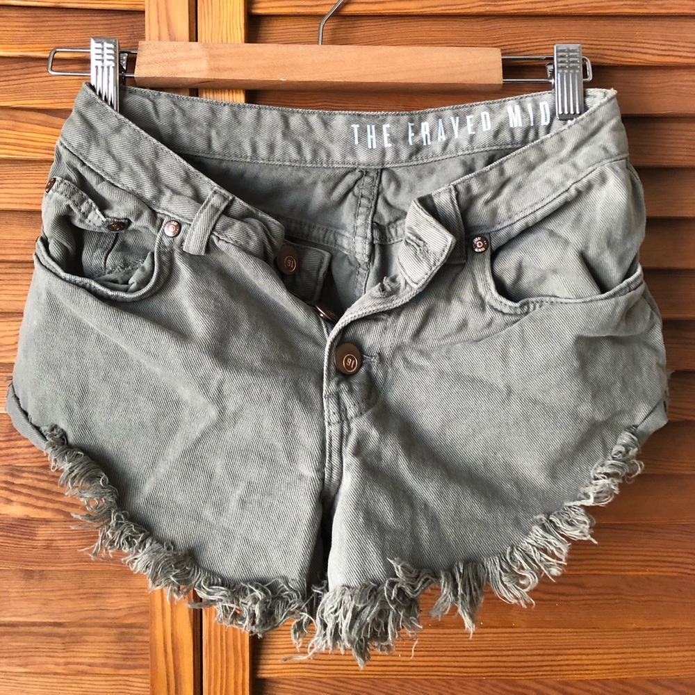 Jean shorts (olive green)